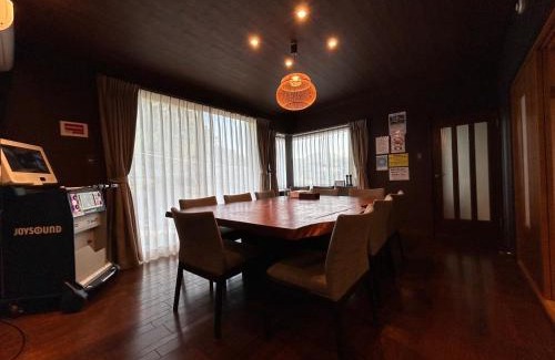 Ito Villa | 温泉付き 自然に囲まれながら別荘生活を満喫 1棟貸切 湖畔 バーベキュー 長期滞在 ファミーユ伊豆の瞳