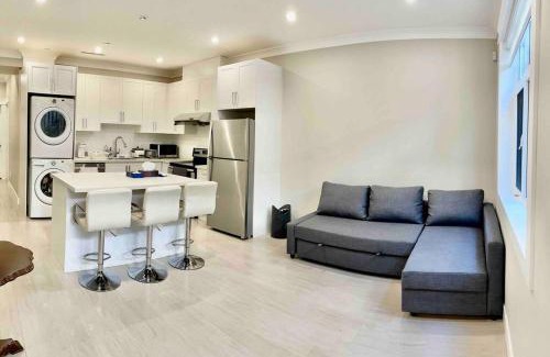 Dunbar Apartment | 温西民宿 Vancouver West Quiet Home