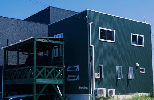 Shirahama House | 無料天然ファミリー温泉と専用炭火BBQスペース付貸切別荘 Green House