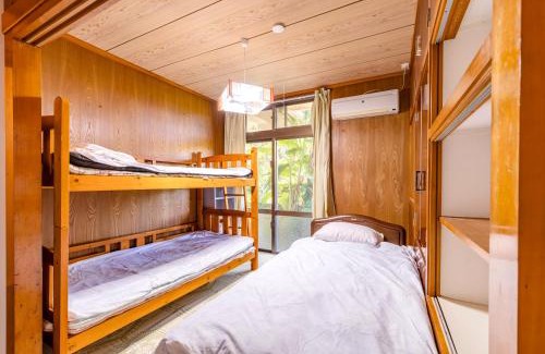 Gima Villa | 琉美の宿 月桃 4ベッドルームと畳の広間付き 貸切宿