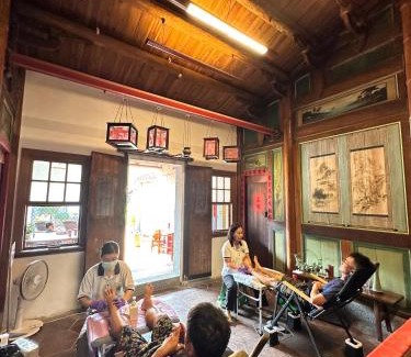 Old Town Villa | 臺窩灣TayouanVilla Taiwan Traditional House全新包棟房間2-12人4房6衛4床2廳1廚房