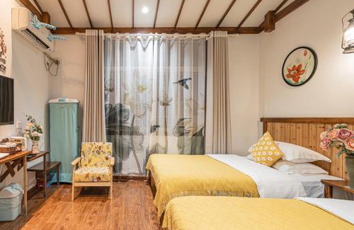 Yongding House | 花漫里影音美宿