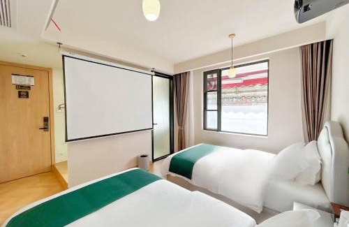 Xihu House | 西湖柒涧锦月民宿 Lakeside Moon Retreat