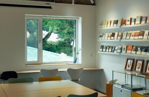 Songsan-dong Bed & Breakfast | 사이서가