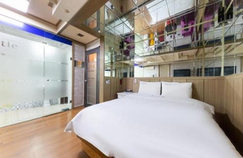 Jeonju Hotel | 전주 캐슬모텔