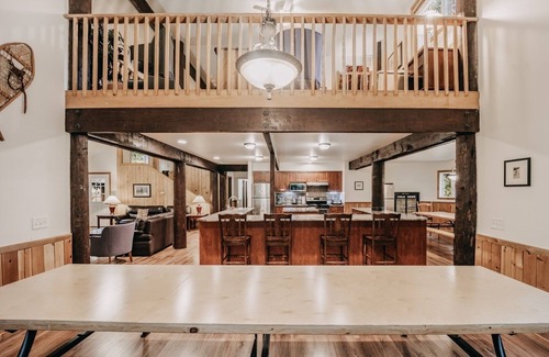 Glacier Cabin | 03MBH - WIFI -Pets OK - Sleeps 26 by RedAwning