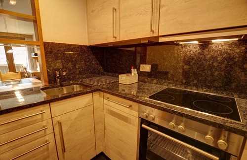 Silvaplana Apartment | 1 1/2-room flat with lake view on the 3rd floor