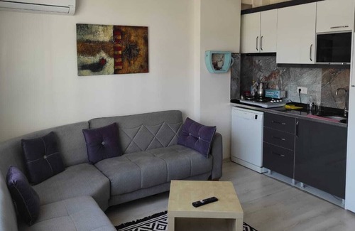 Efeler Apartment | 1+1 air-conditioned new flat for monthly/weekly/seasonal rent