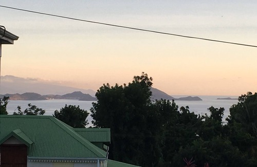 Trois-Rivieres Cottage | 1/2An exceptional view of the Saintes archipelago