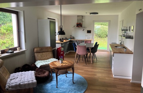 Spangenberg Apartment | 1 - 5 room vacation apartment and guest room 0152-07529212