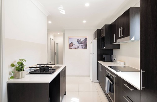 Rocklea Apartment | 1 Bdr Apt! GST Credits! Kitchen! Parking! 331F1