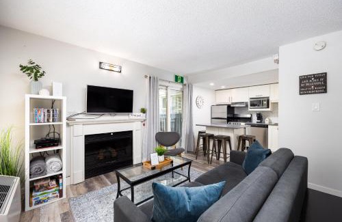 Craigleith House | 1 Bed, 1 Bath Lovely Open Concept Resort Condo