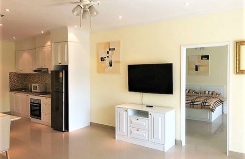 Jomtien Apartment | 1-Bed condo in View Talay 5D close to beach
