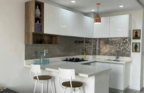 El Menzah Apartment | 1 Bed Flat - Sleeps 2 - Parking - Wifi