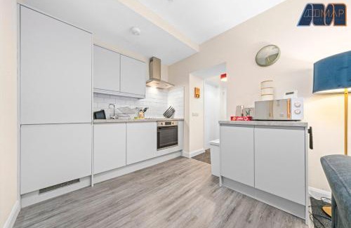 Methil Apartment | 1 Bed Flat With Parking Sleeps 2 in Fife