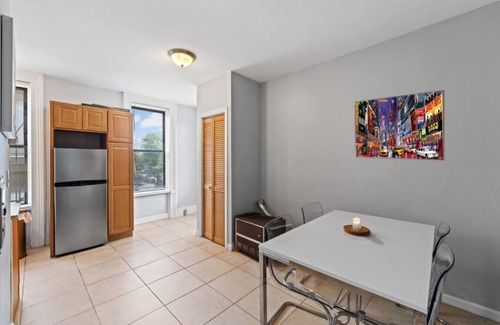 Hoboken Apartment | 1 Bedrm Apt Full kitchen - 15 min to Manhattan!