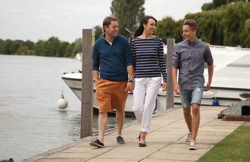 Benson Cabin | 1 bedroom accommodation in Benson-on-Thames