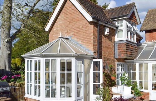Cuckfield Cottage | 1 bedroom accommodation in Cuckfield, near Haywards Heath