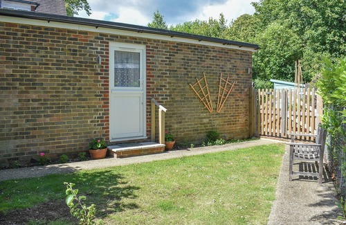 Lyminster Cottage | 1 bedroom accommodation in Lyminster, near Littlehampton