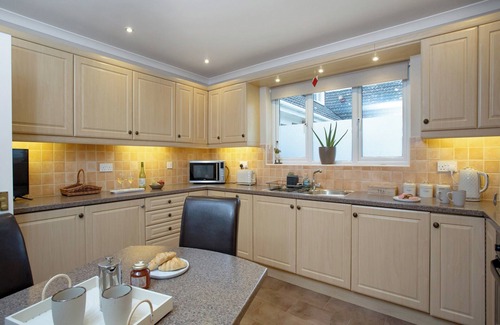 Westonzoyland Cottage | 1 bedroom accommodation in Westonzoyland