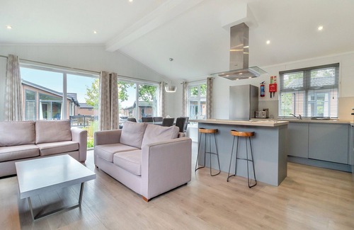 Pentney Ski Chalet | 1 bedroom accommodation in Pentney, King’s Lynn