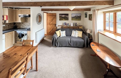 North Newton Cottage | 1 bedroom accommodation in North Newton