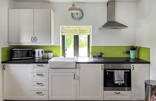 Nether Wallop Cottage | 1 bedroom accommodation in Nether Wallop, Stockbridge