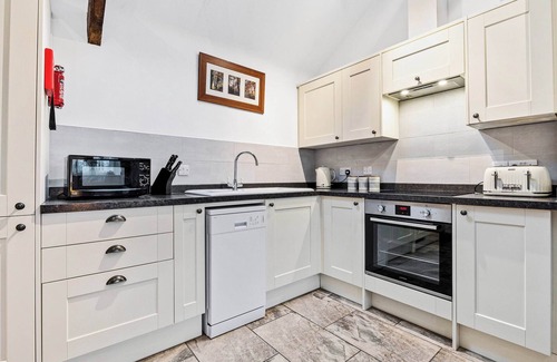 Blackford Cottage | 1 bedroom accommodation in South Barrow, near Yeovil