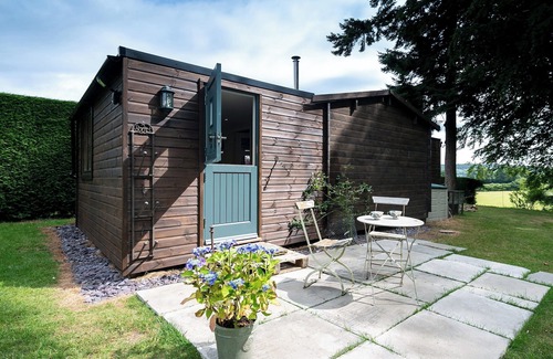 Chilworth Cottage | 1 bedroom accommodation in Shere, near Guildford