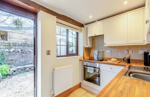 Fiddington Cottage | 1 bedroom accommodation in Aley, Over Stowey
