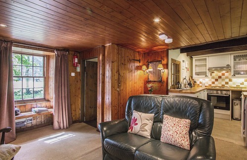 Kirriemuir Cottage | 1 bedroom accommodation in Glenprosen, by Kirriemuir