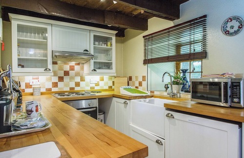 Kirriemuir Cottage | 1 bedroom accommodation in Glenprosen, by Kirriemuir