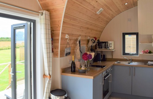 Chathill Cottage | 1 bedroom accommodation in Tynely, near Embleton