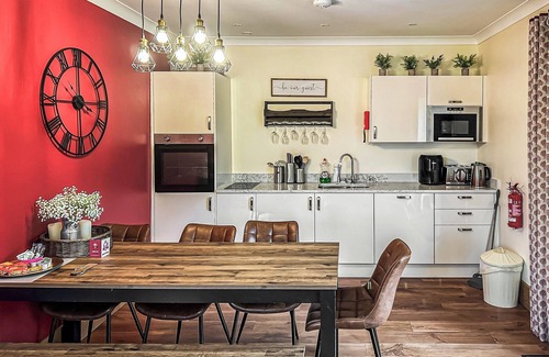 Flaxton Ski Chalet | 1 bedroom accommodation in Flaxton