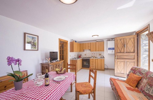 Sarre Apartment | 1 bedroom accommodation in Sarre AO