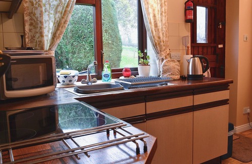 Heligan Cottage | 1 bedroom accommodation in Cheriton Bishop, near Exeter