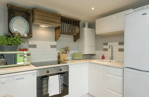Hethel Cottage | 1 bedroom accommodation in Shotesham St Mary, near Norwich