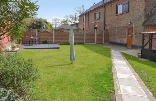 Irstead Cottage | 1 bedroom accommodation in Cantley, near Acle