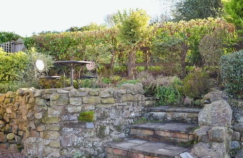 Farden Cottage | 1 bedroom accommodation in Bitterley, near Ludlow