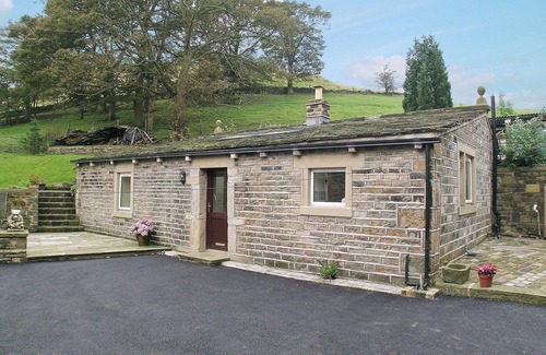 Delph Cottage | 1 bedroom accommodation in Delph, Saddleworth