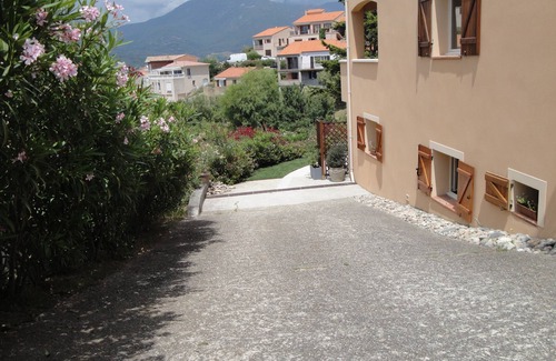 Propriano Apartment | 1 bedroom apartment in villa, quiet, sea view, near beaches and town center