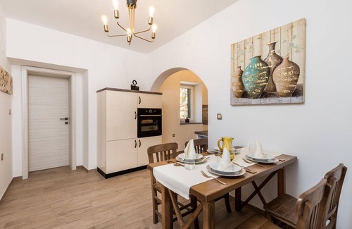 Tulisevica Apartment | 1 bedroom awesome apartment in Lovran
