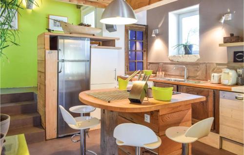 Sembas House | 1 Bedroom Awesome Home In Sembas