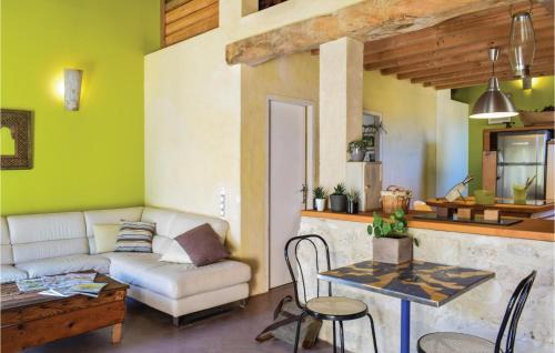 Sembas House | 1 Bedroom Awesome Home In Sembas