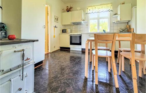 Hassleholm House | 1 Bedroom Awesome Home In Vinslöv