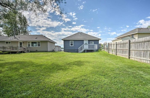 Lindstrom House | 1-Bedroom Beach House on Snowmobile Trail!