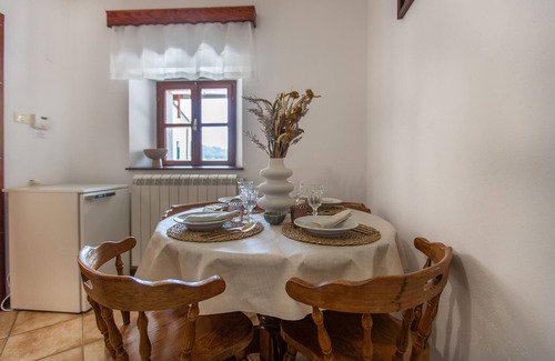 Matavun Apartment | 1 bedroom beautiful apartment in Divaca