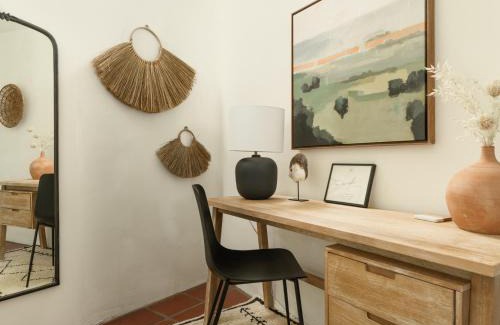 Montecito House | 1 Bedroom Casita - Casa Blanca