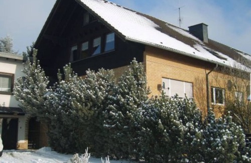 Rederscheid Condo | 1-bedroom condo in Windhagen with WiFi, near Cologne, Dusseldorf & Bonn