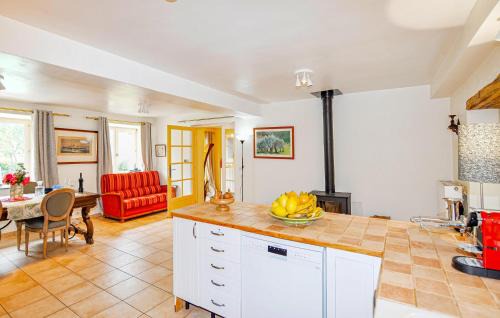 Dun House | 1 Bedroom Cozy Home In Dun